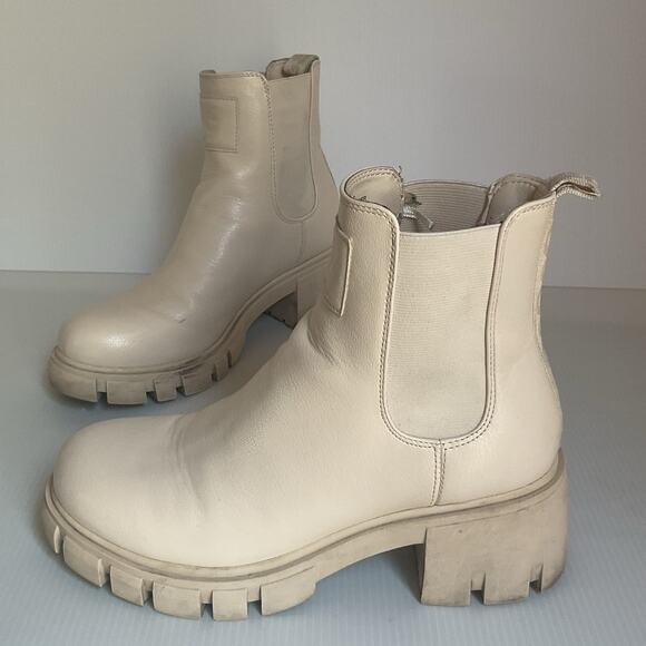 GUESS by Guess Women’s Beige Chunky Heel Chelsea Boots Size 5.5M  Y2K Platform - Picture 1 of 9